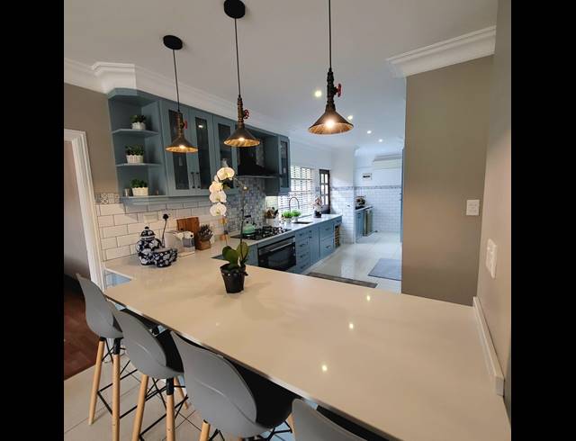 4 BEDROOM HOUSE SOLD IN CLIFTON HILL ESTATE